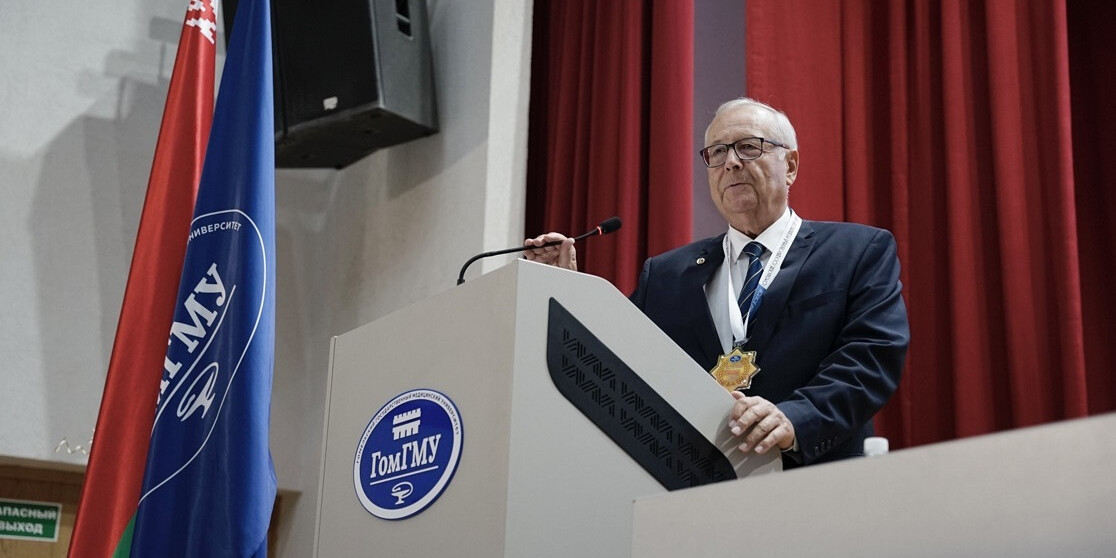 Академик Лобзин ответил на идею об обязательном сертификате «халяль» для иммунопрепаратов