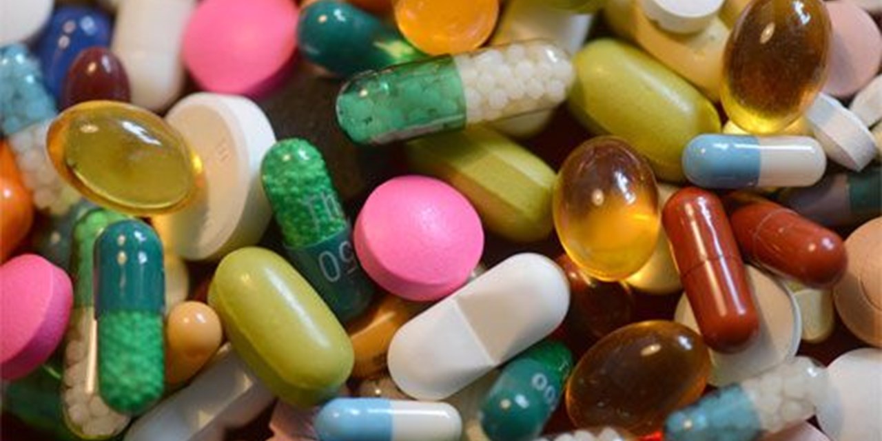 Количество отмен тендеров на госзакупку лекарств в 2025 году выросло на 16%