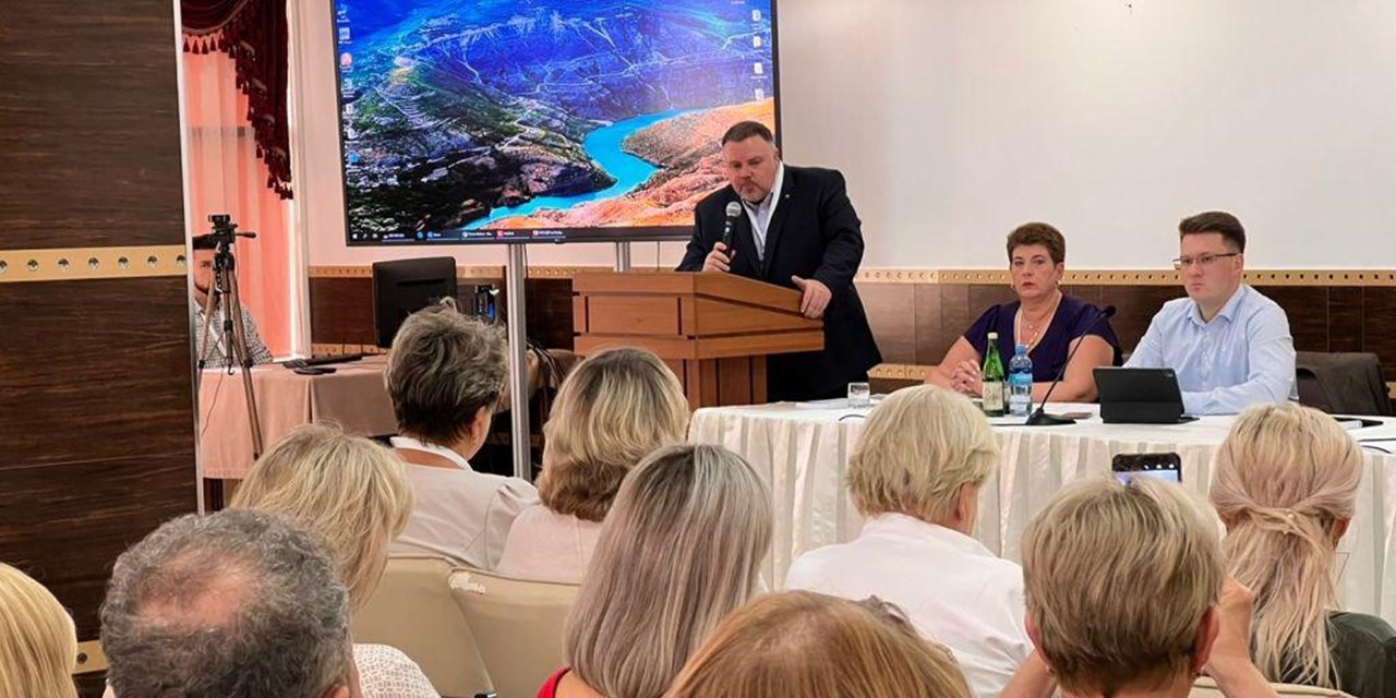 22.09.2022 Ян Власов выступил на конференции «Проблемы диетологии в условиях техно-экономической изоляции»