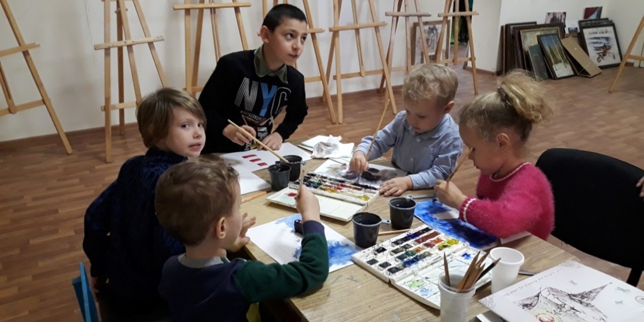 Краснодар. «Дружеское чаепитие или Маяк на море и Елка деланий»