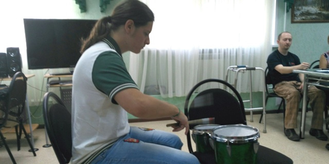 27.07.2016 Музыкальная реабилитация. Веселый барабанщик